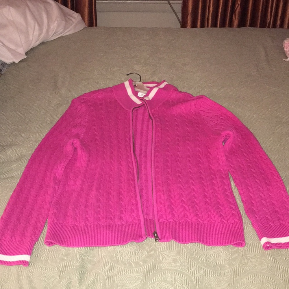 Lady's zipper sweater pink and white